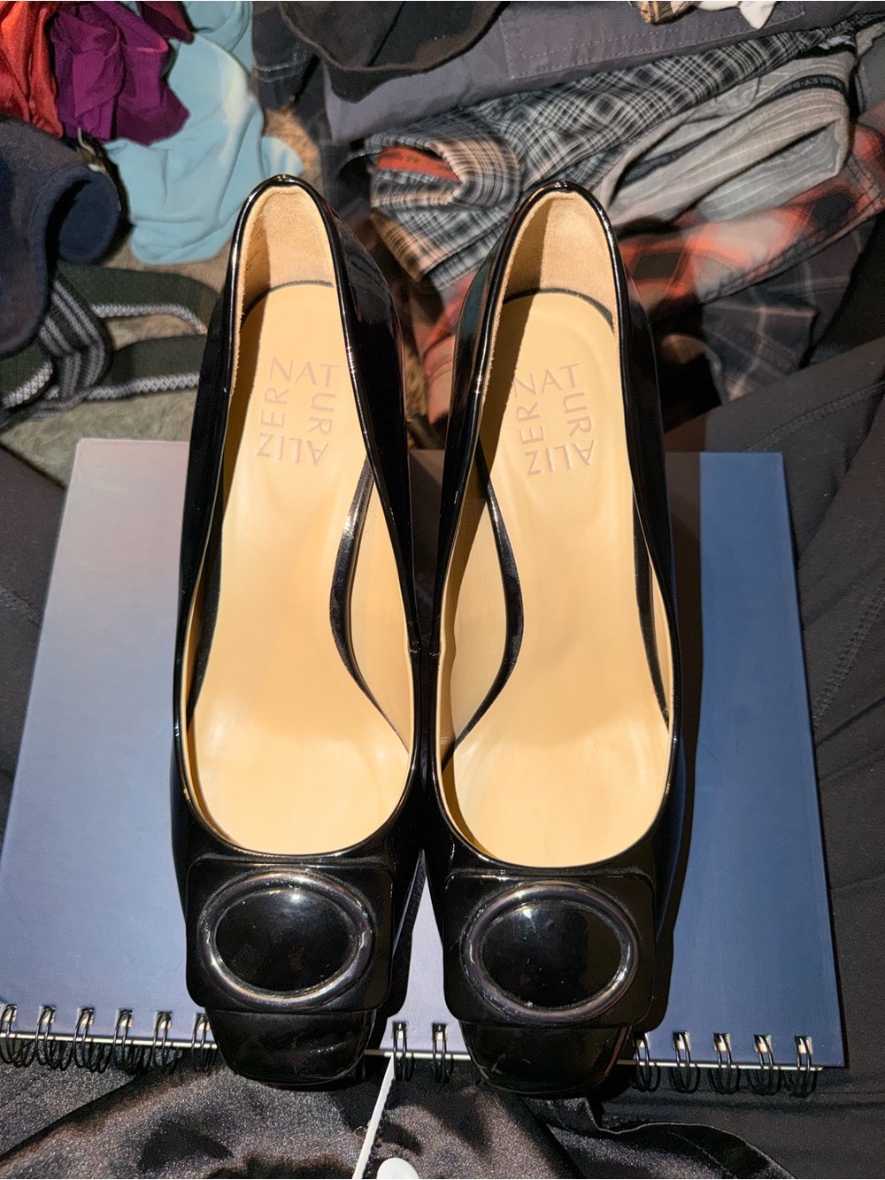 Naturalizer Black Patent Round-Toe Heels with Circular Accent